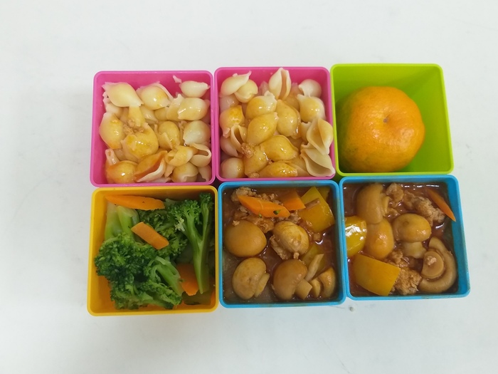 111.12.23午餐